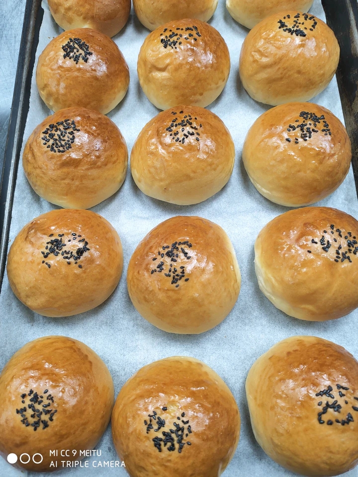 传统“红豆面包”