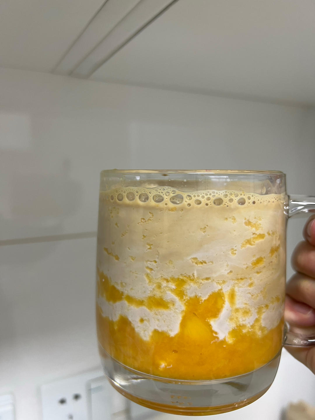 丝滑芒果生椰拿铁