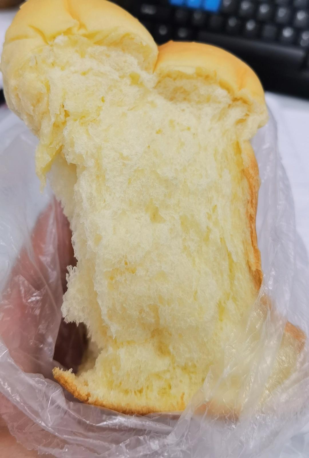 奶香纯粹的重料淡奶油吐司