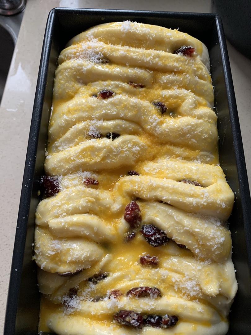 手撕蔓越莓炼乳吐司