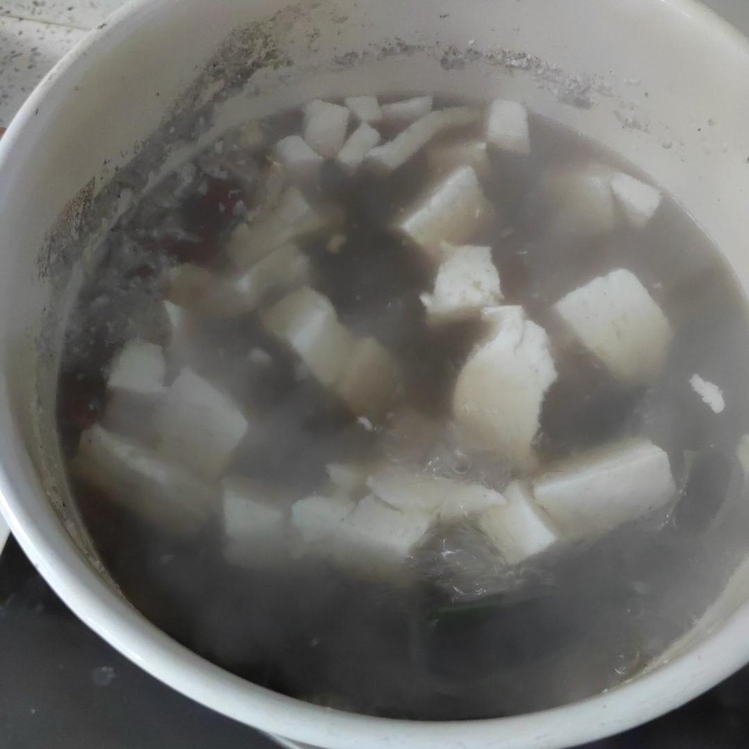 海带豆腐汤