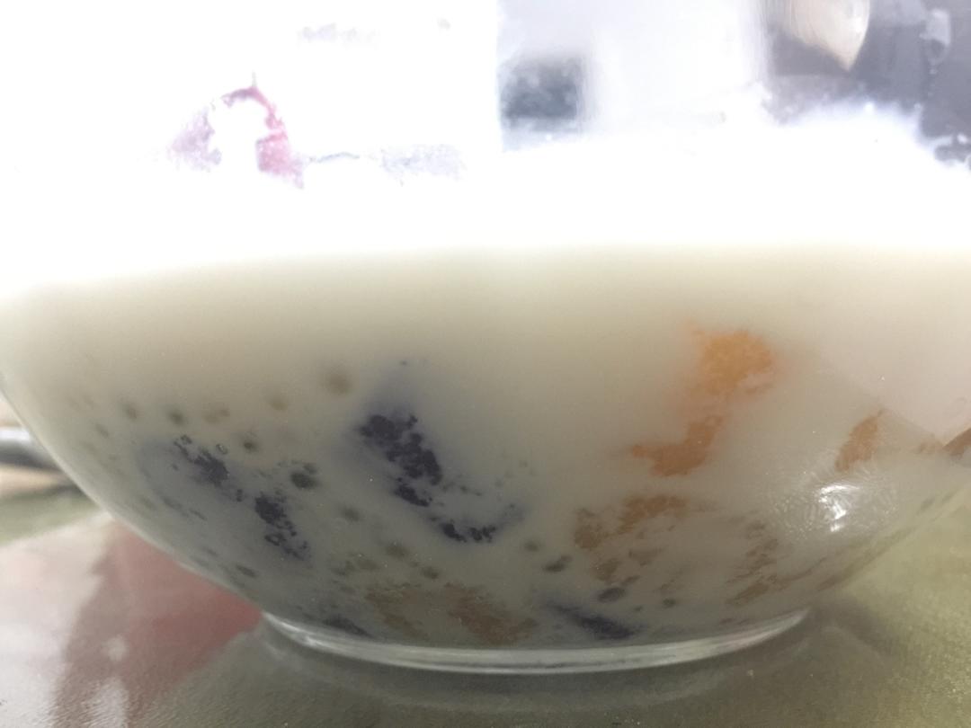 芋圆芒果椰汁西米露