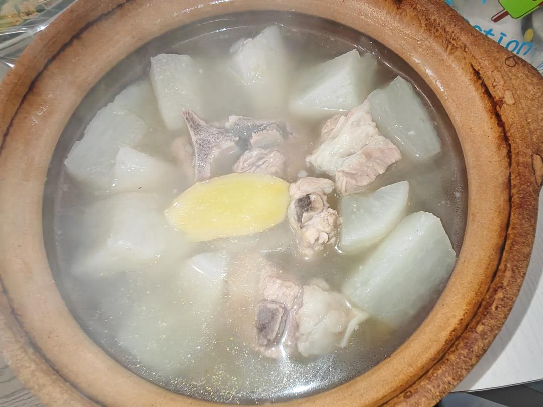 清炖排骨萝卜汤