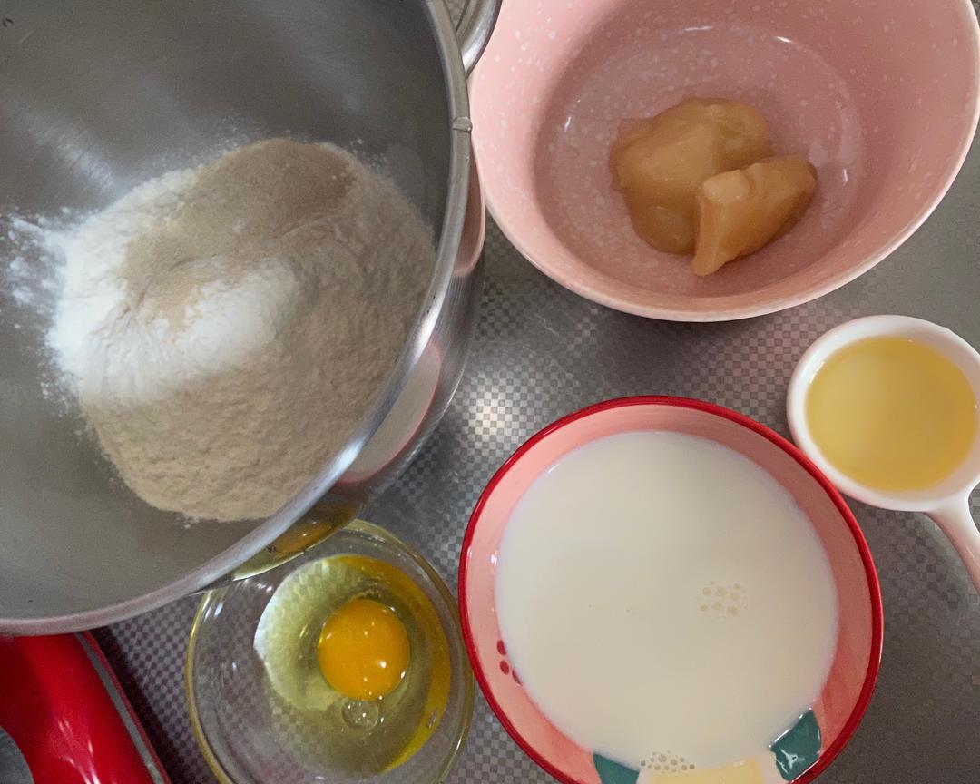 纯奶手撕吐司的做法 步骤1