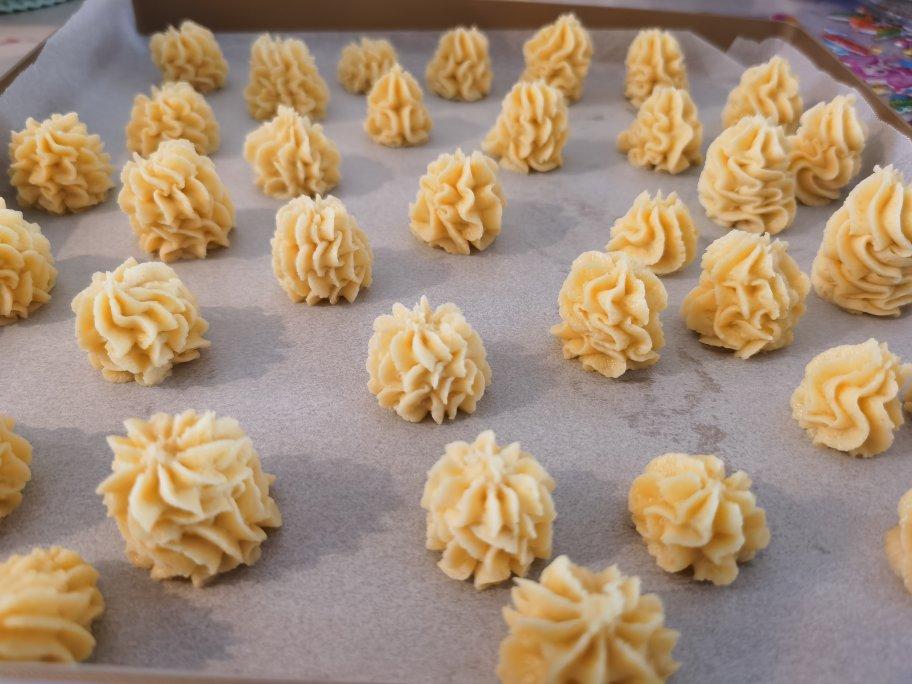 被业界猜了很久的网红牛油小花曲奇配方，酥的掉渣