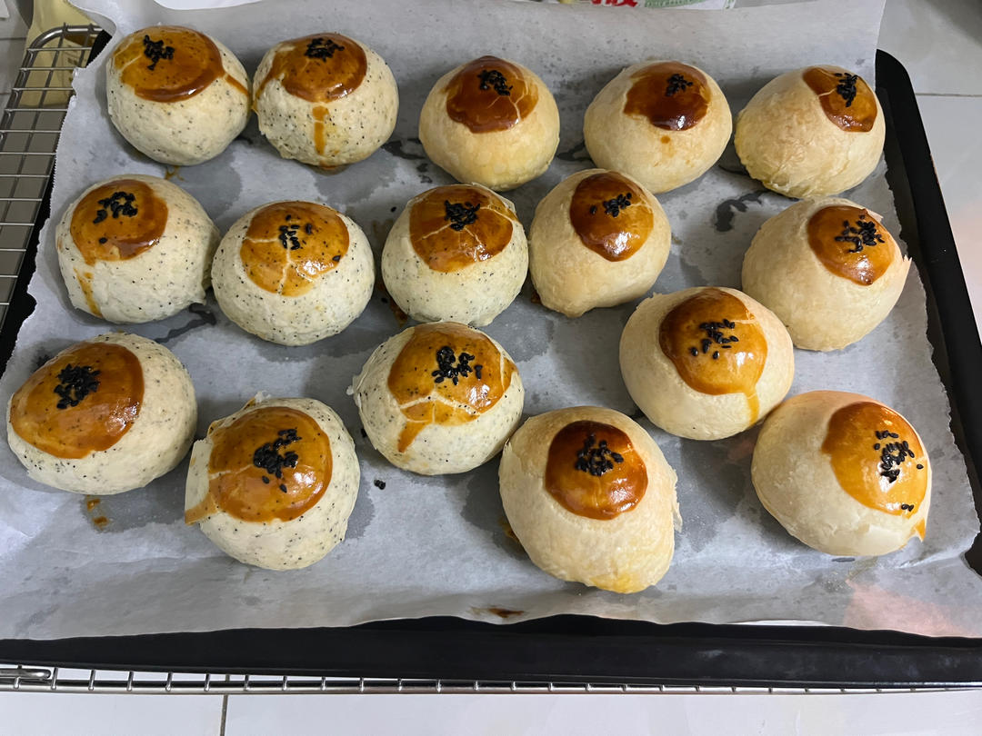最详细的蛋黄酥方子修订版（新手必看）