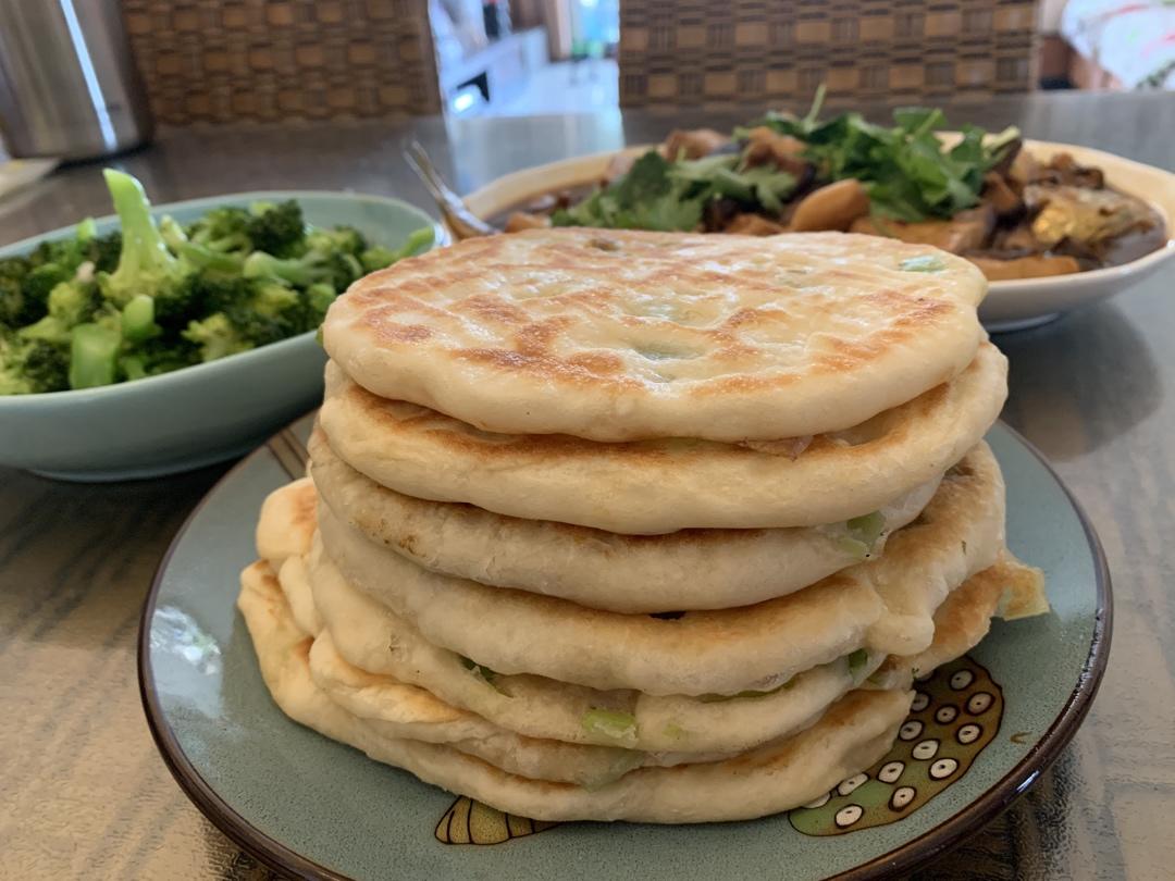 发面椒香葱花饼（超级宣软）