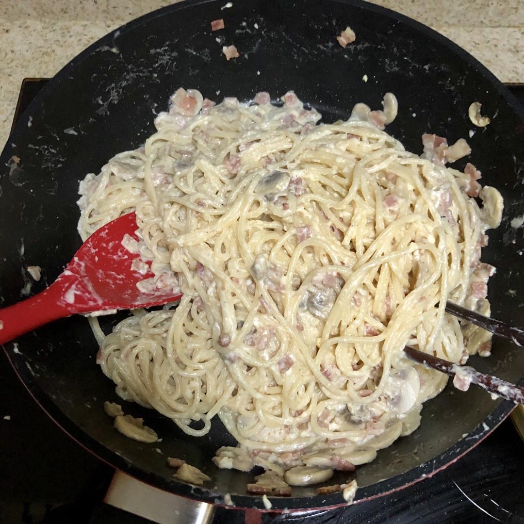 奶油培根意大利面 - Creamy Beacon Linguine