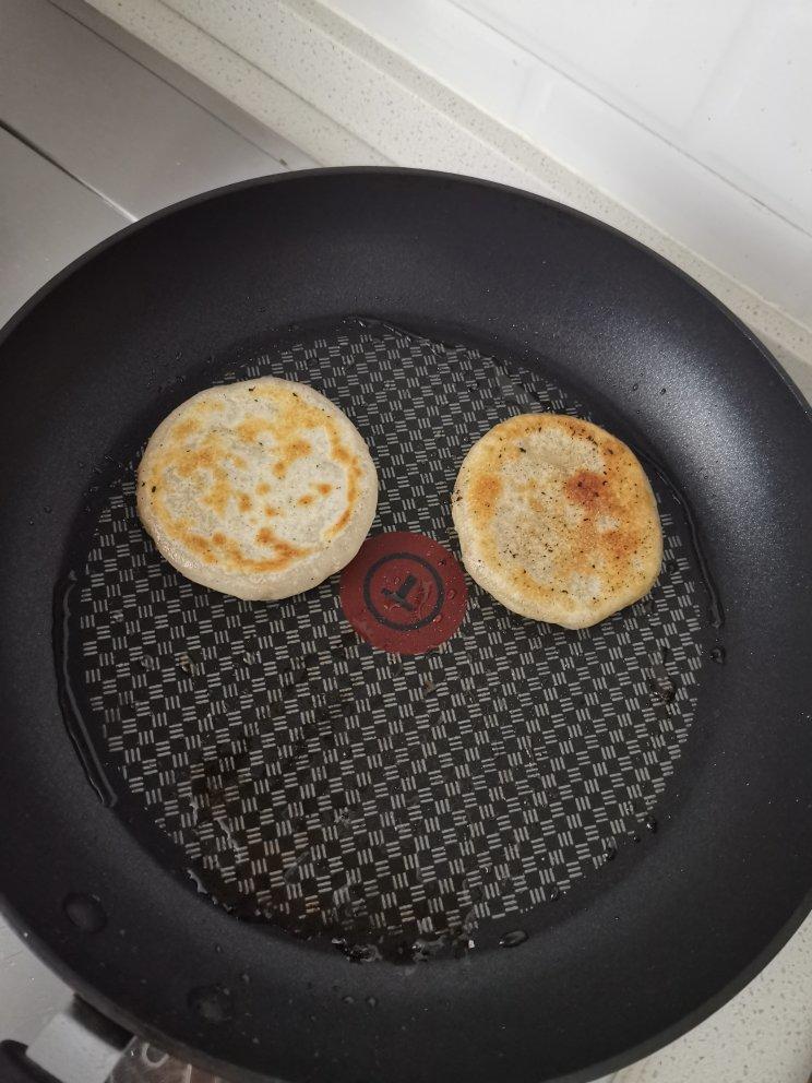 洋葱牛肉馅饼