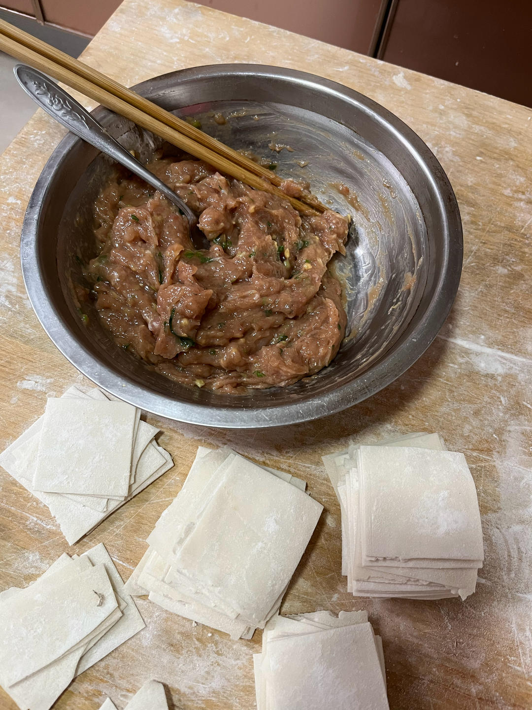猪肉虾仁馄饨