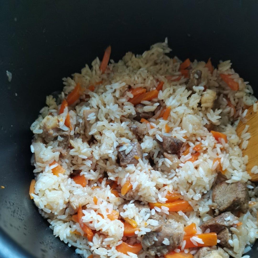 羊肉抓饭