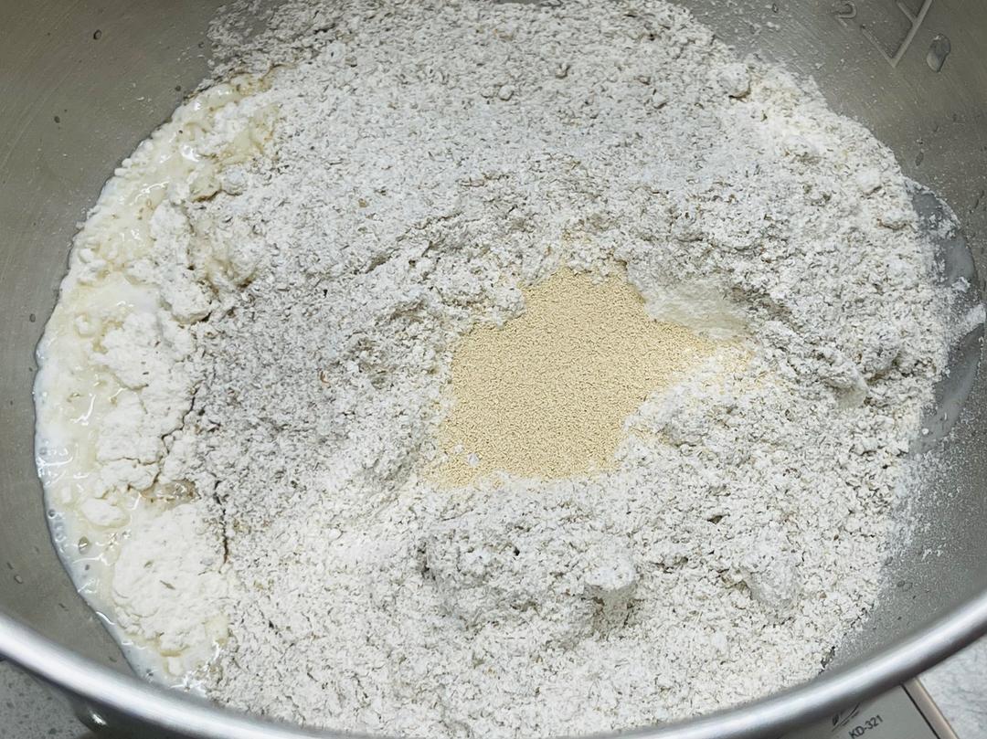 纯奶手撕吐司的做法 步骤1