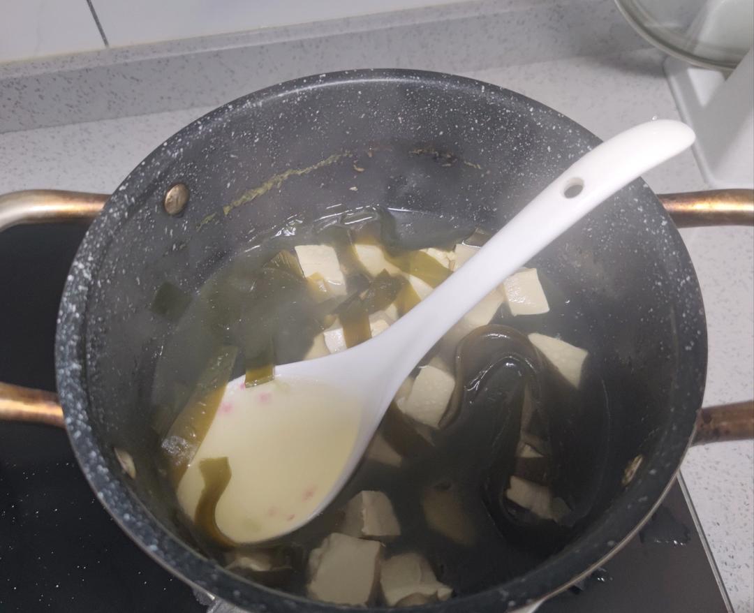 海带豆腐汤