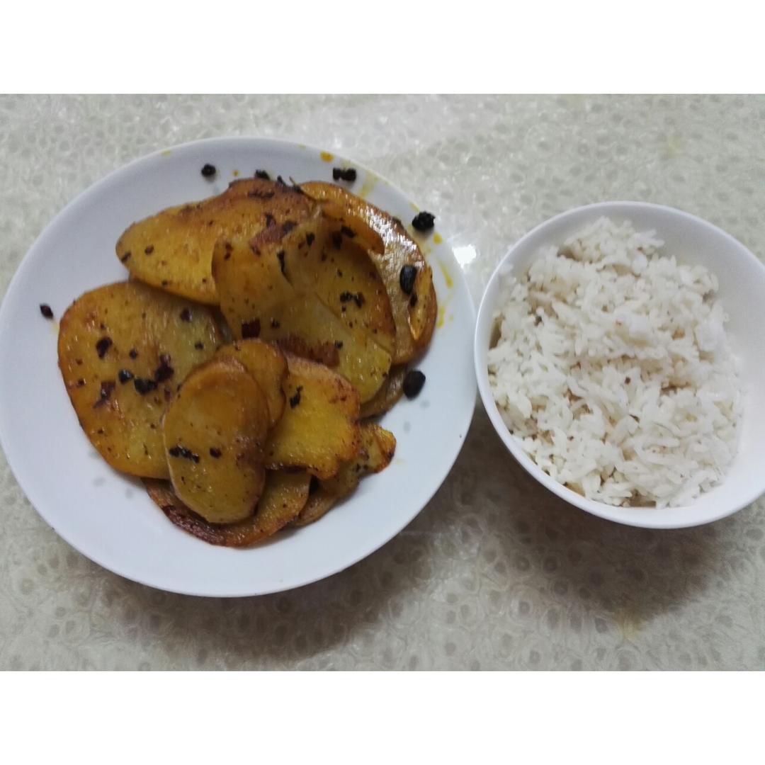 干锅土豆片