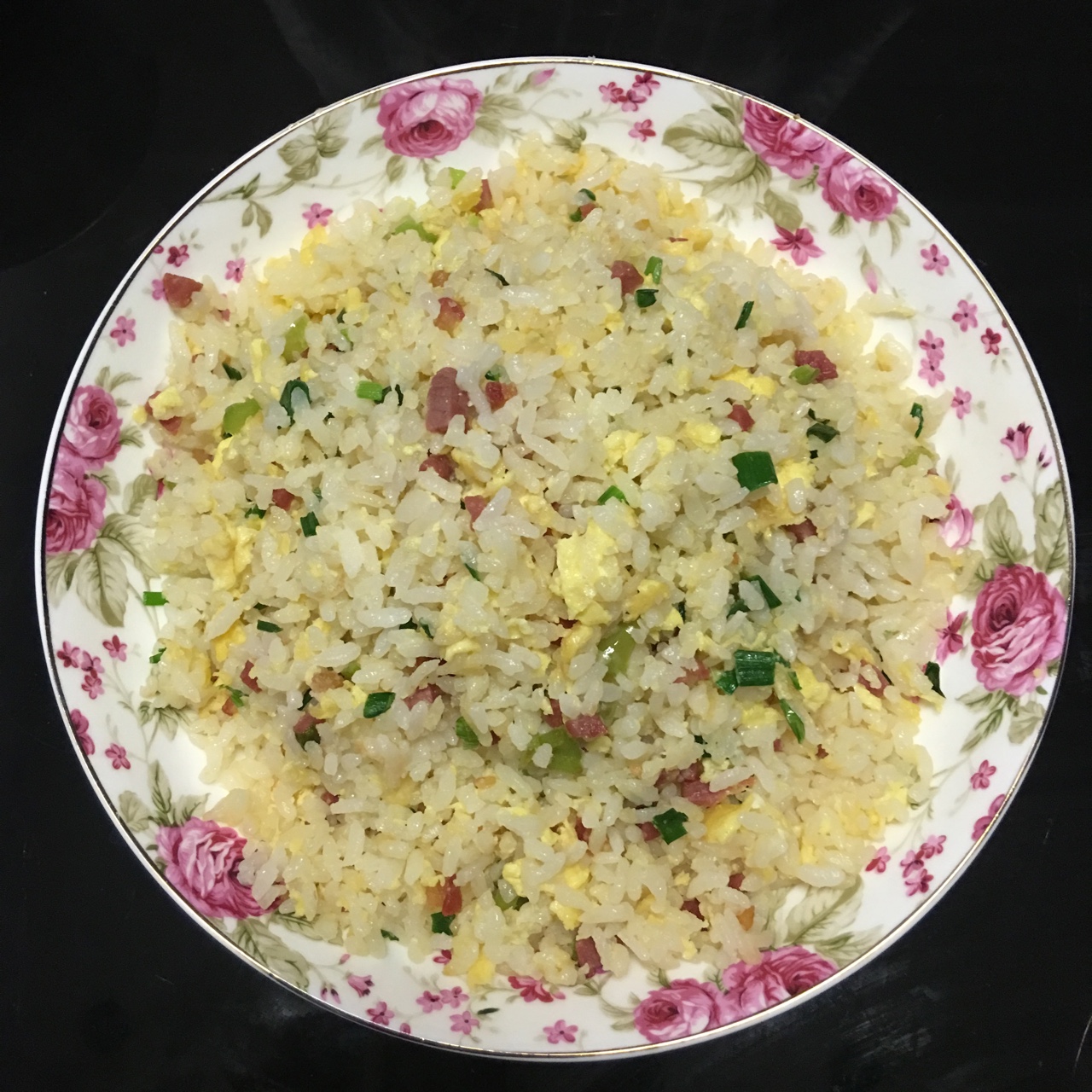 鸡蛋火腿炒饭
