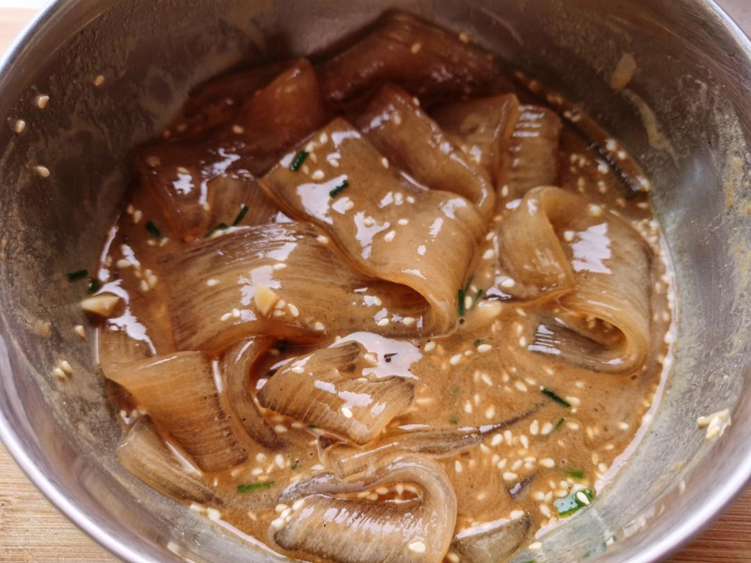 秒杀小夜市的麻酱流汁宽粉