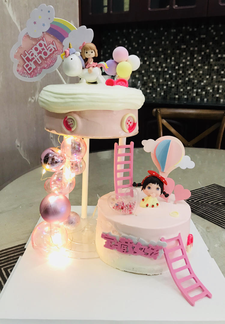 小瑾哥de妈咪做的悬浮蛋糕