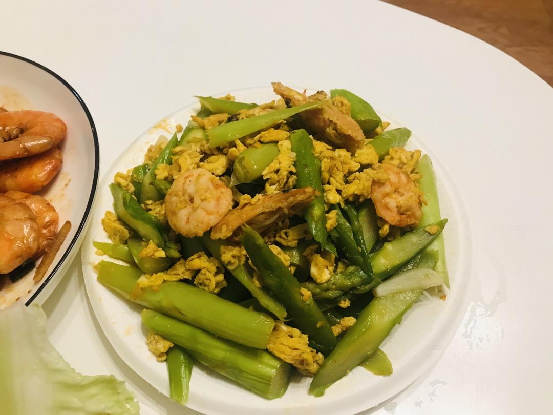 芦笋蛋滑炒虾仁