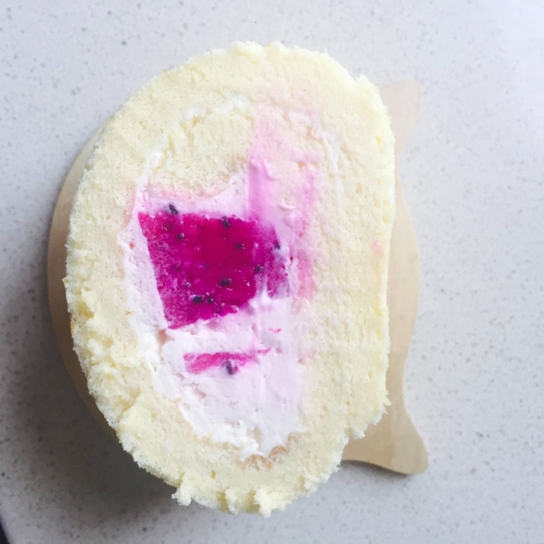 《Tinrry下午茶》教你做基础原味蛋糕卷