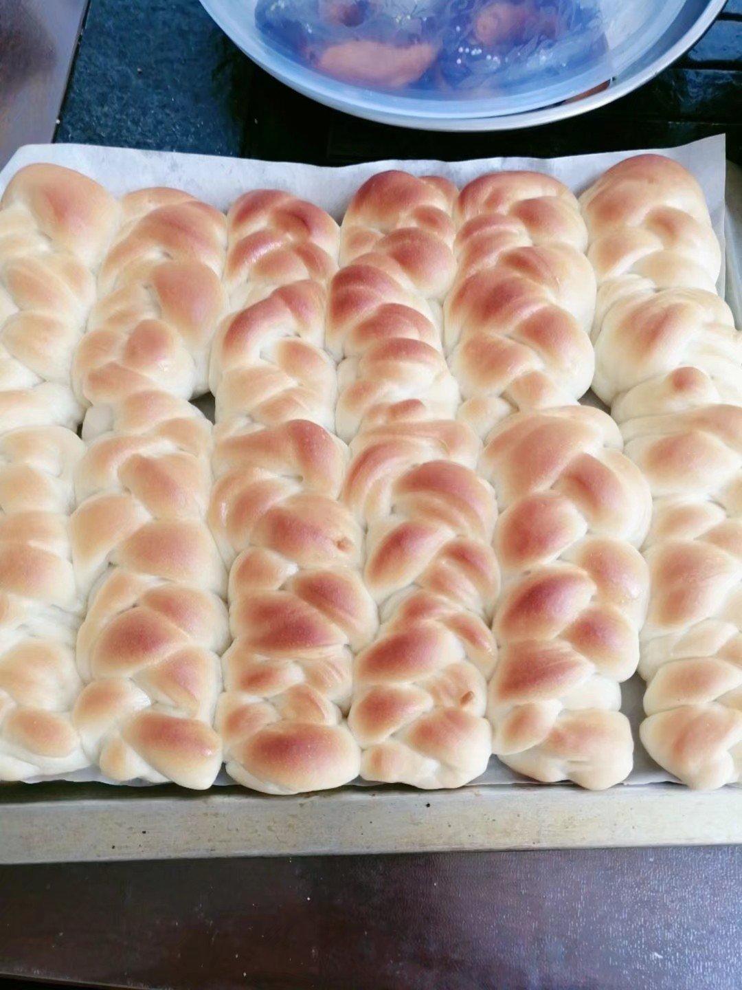 砂糖麻花面包（两股辫子）