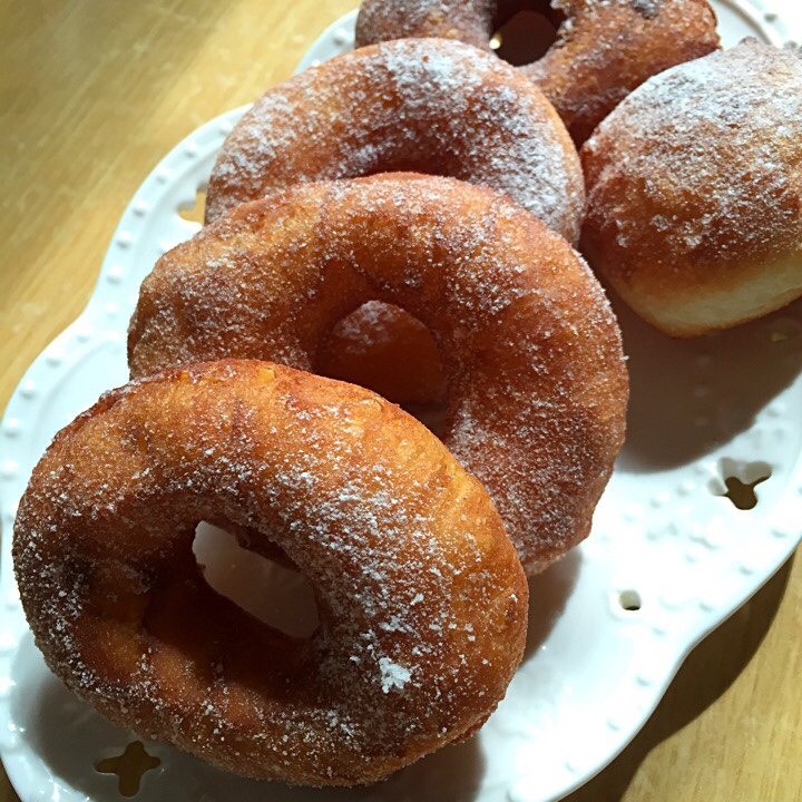 不甜的，特别的甜甜圈