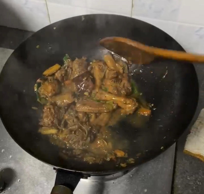 沂蒙炒鸡——好吃到舔盘