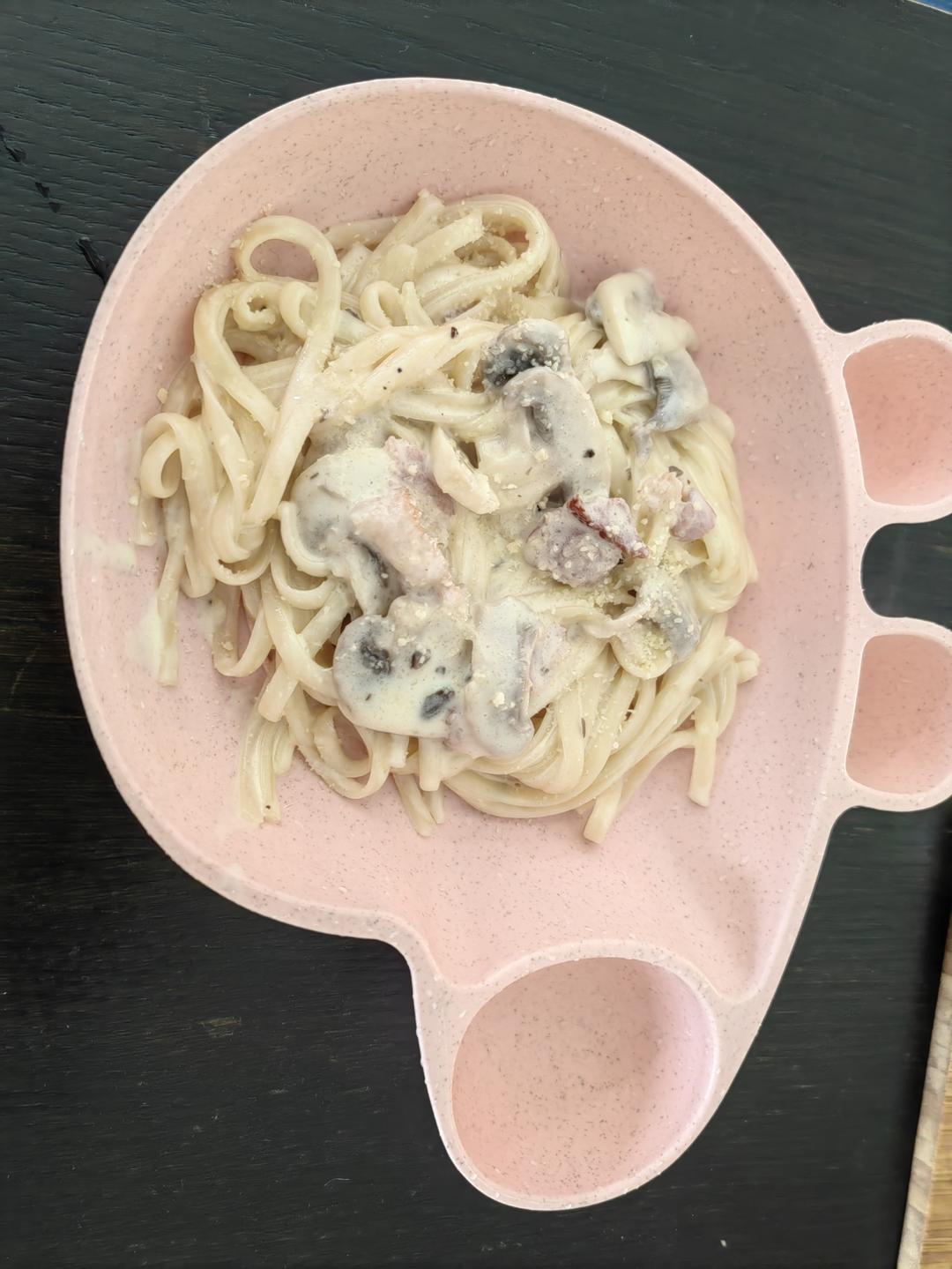 奶油培根意大利面 - Creamy Beacon Linguine