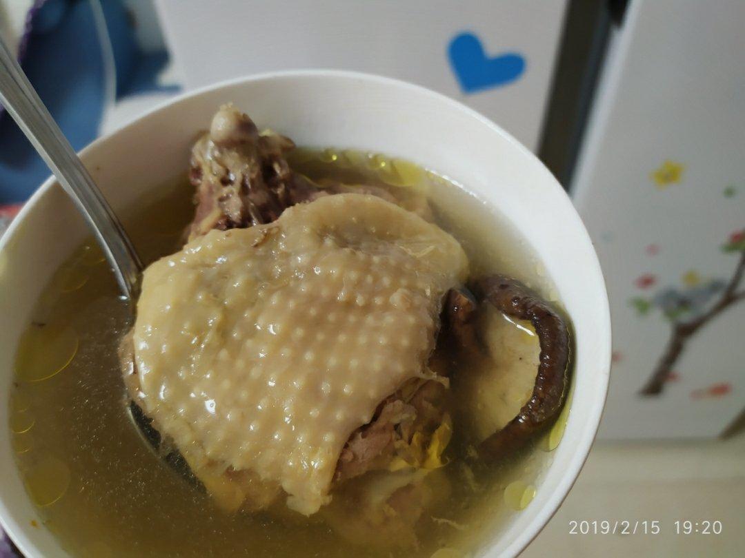 香菇乌鸡汤