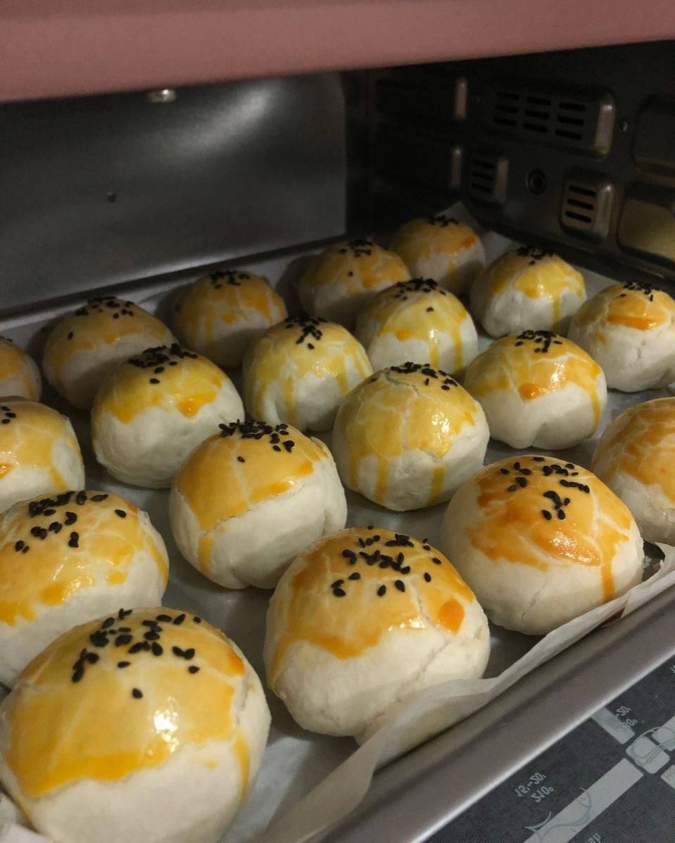 蛋黄酥