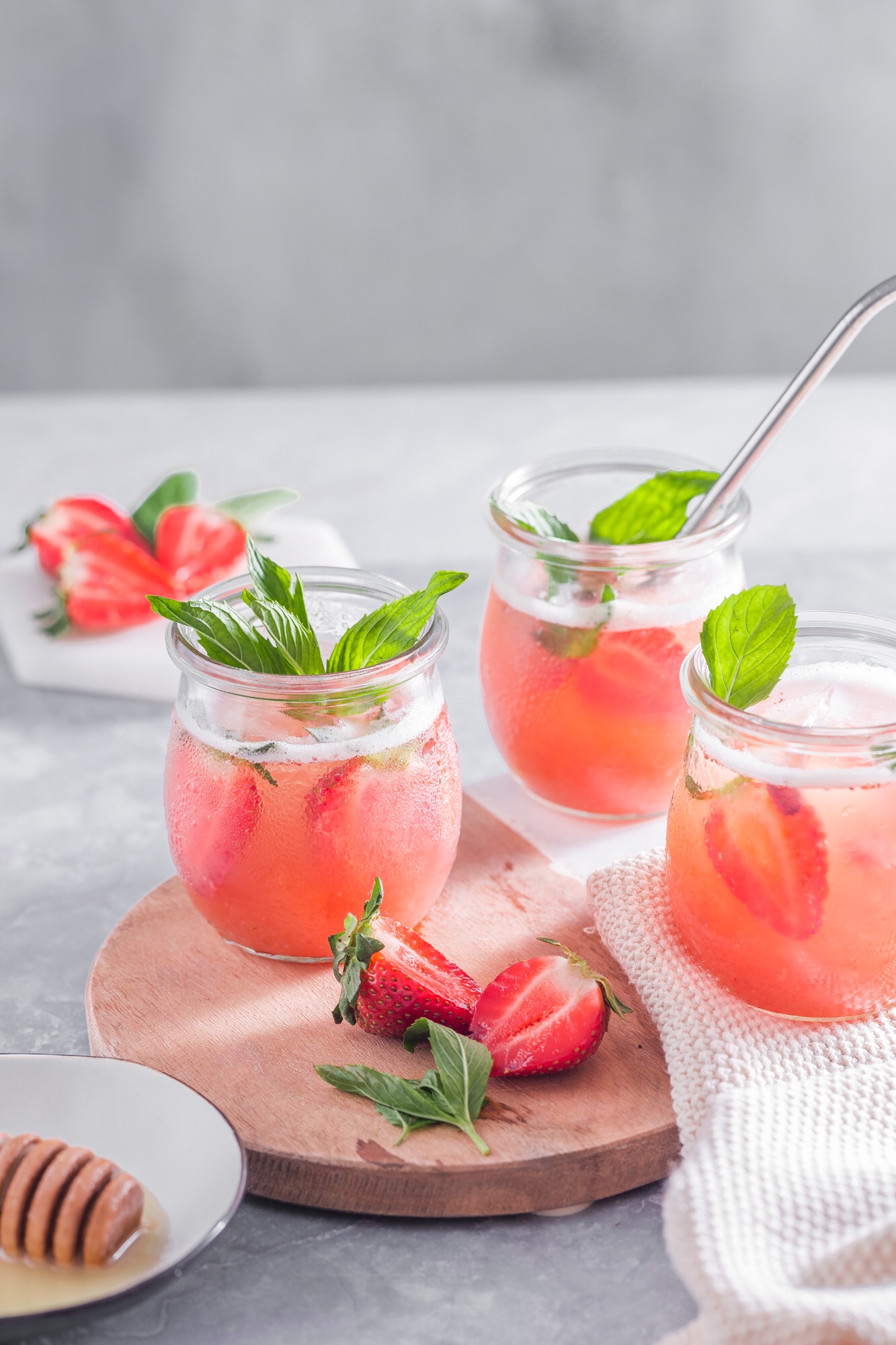 食谱 | 夏日草莓冰茶的做法