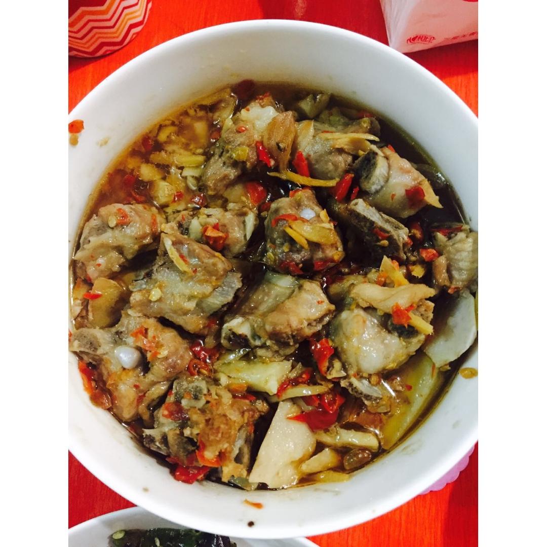剁椒排骨蒸土豆