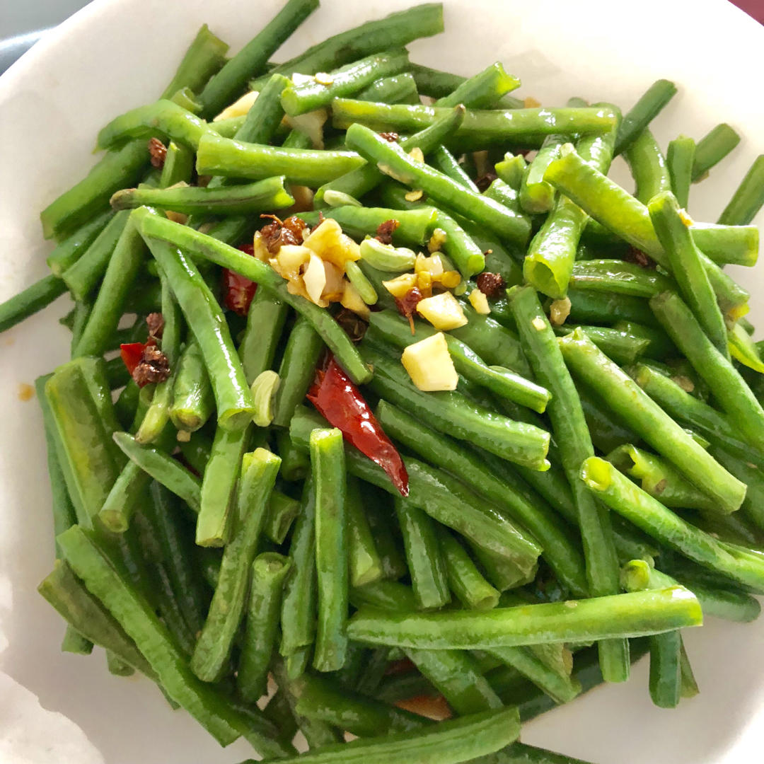 我是气垫宝宝做的夏日爽口小拌菜超级好吃的炝豇豆