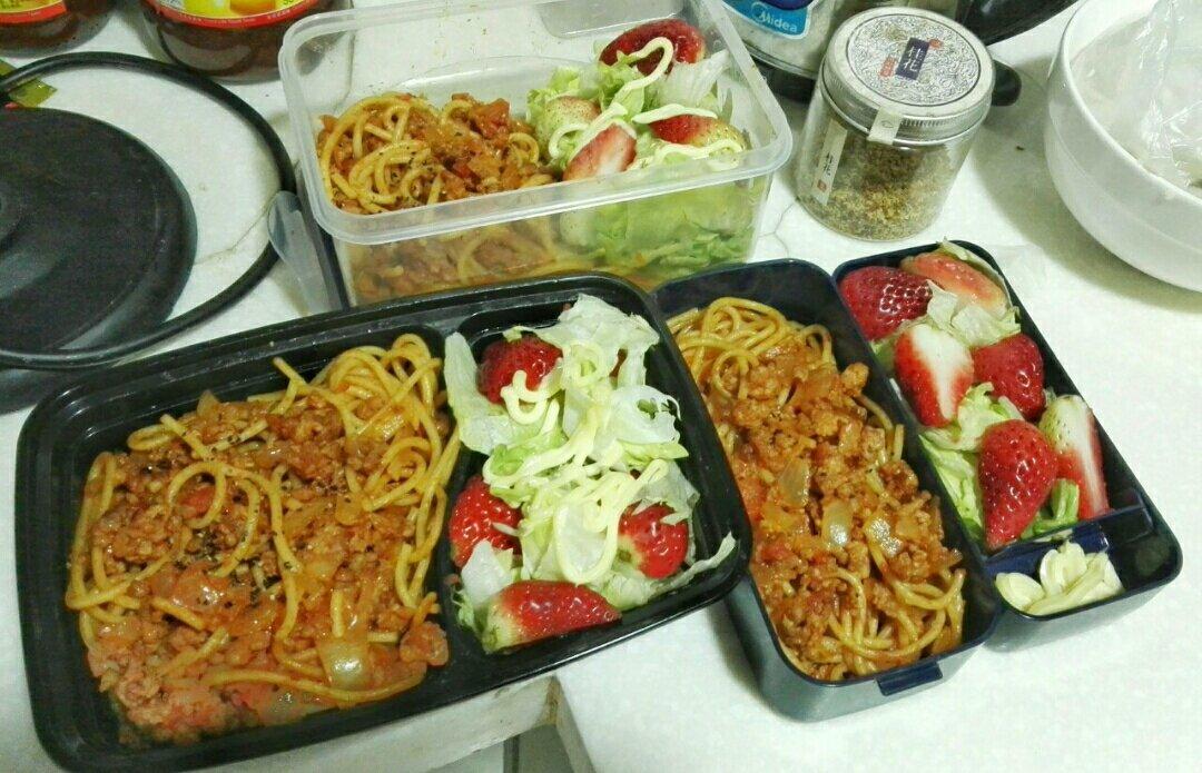 番茄肉酱意大利面