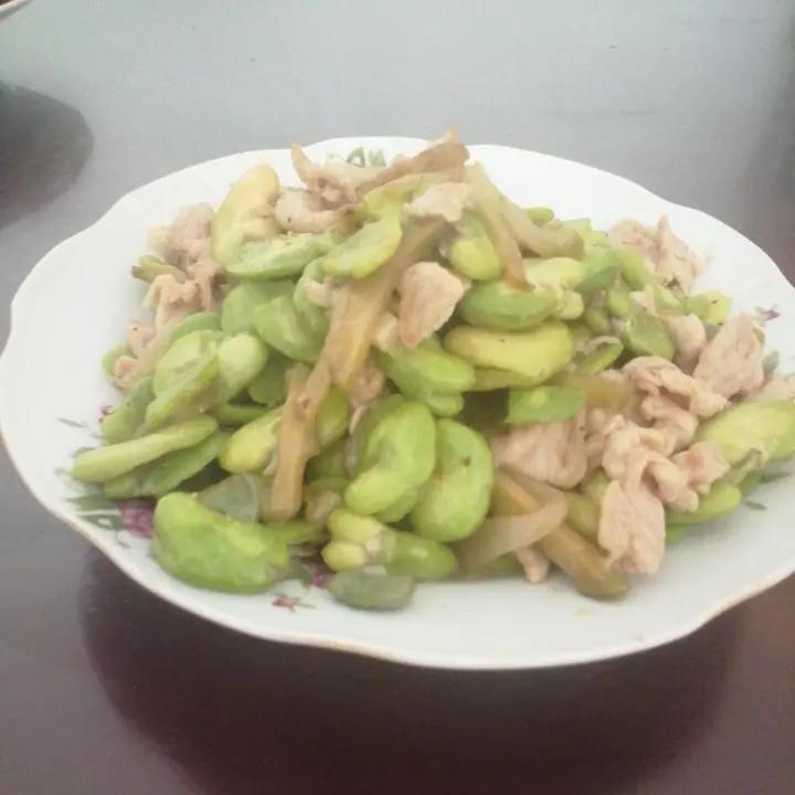 蚕豆炒肉