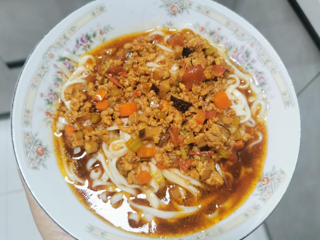 简单好吃的番茄肉酱面
