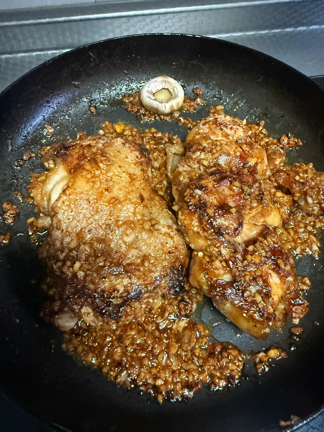蒜香黄油鸡腿排