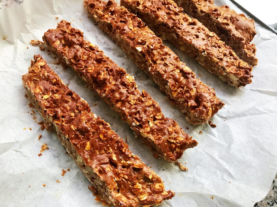 佳宝hans做的【快手无油糖】增肌减脂燕麦蛋白能量棒