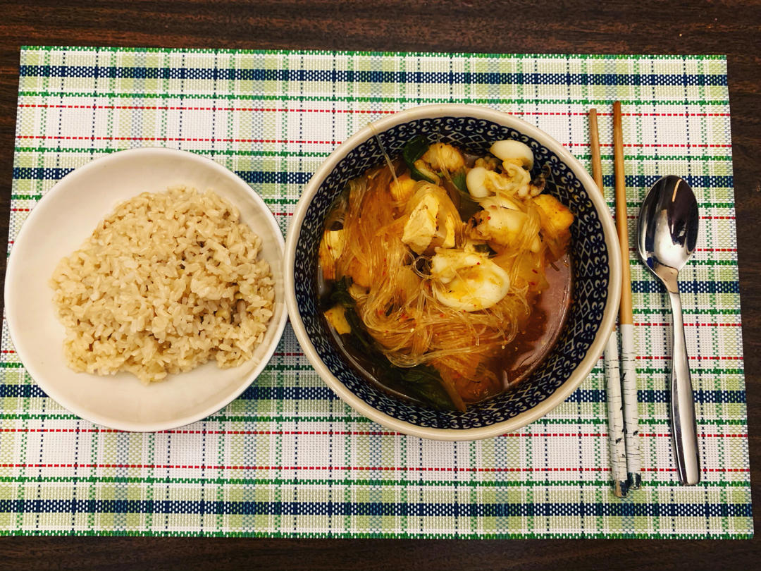 可以吃三碗饭的韩国泡菜豆腐海鲜汤