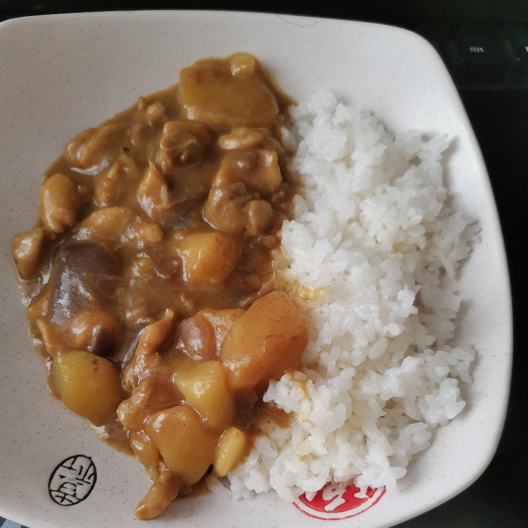 咖喱鸡肉饭