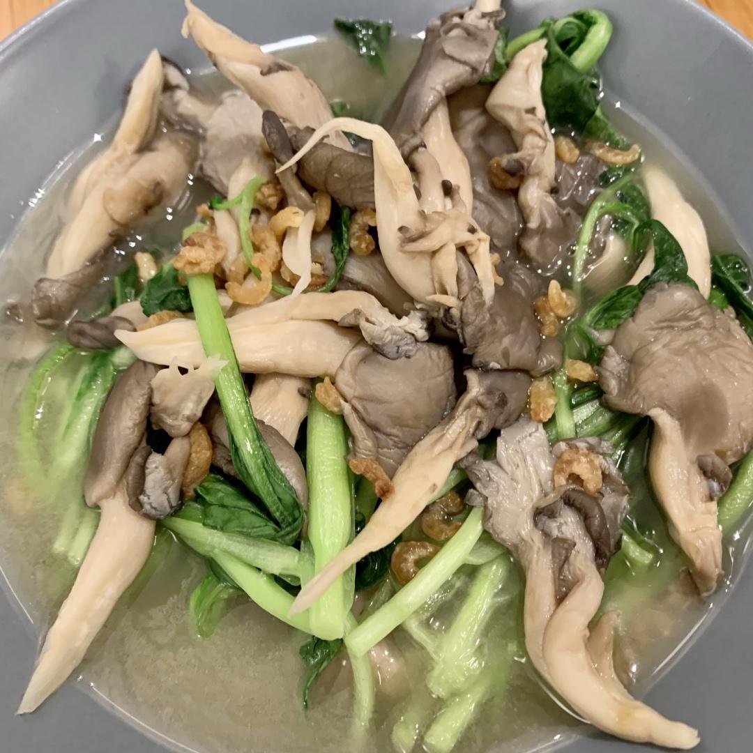 鸡毛菜蘑菇汤