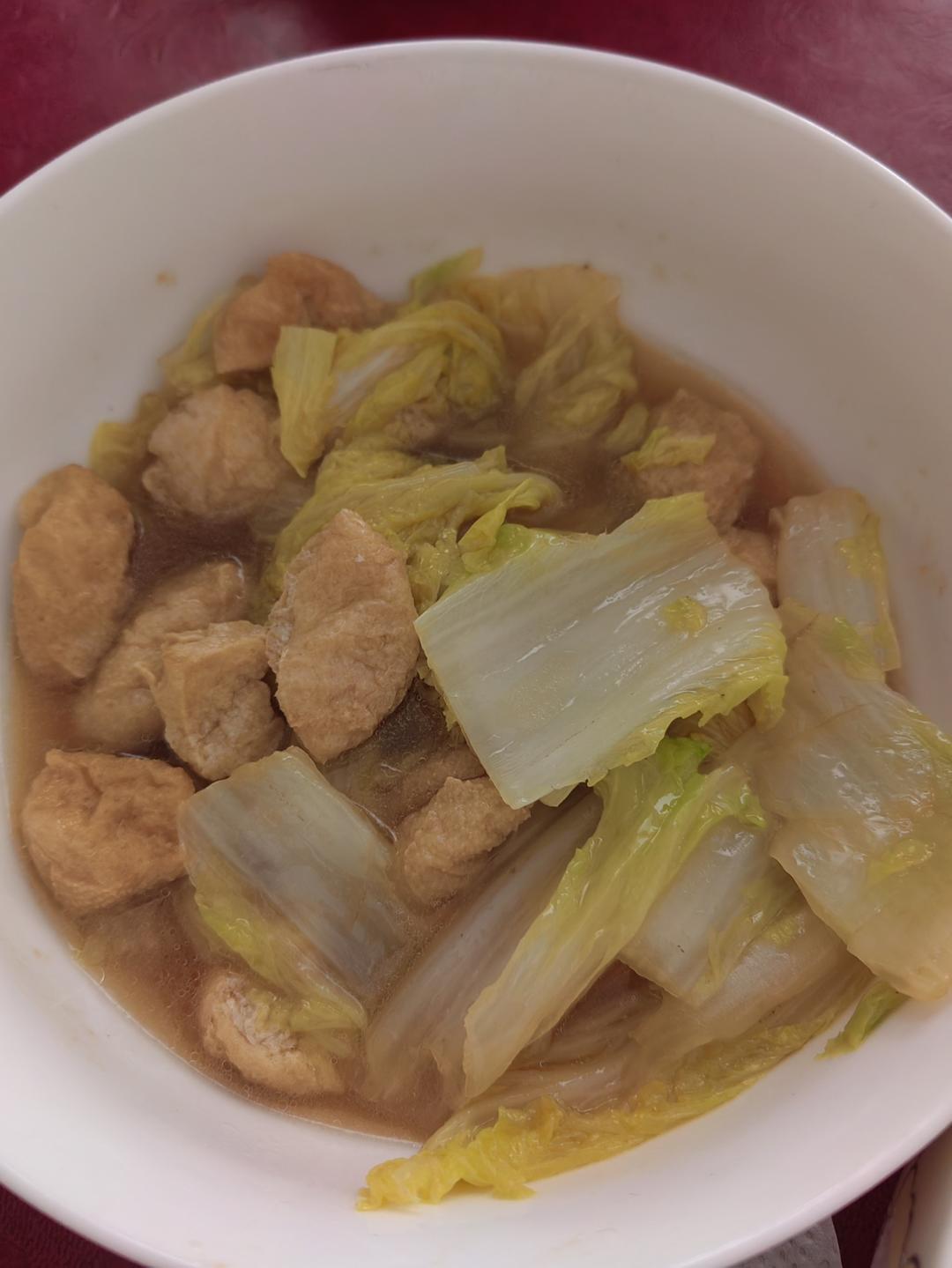 好吃到连汤汁都不剩的白菜焖豆泡，给肉都不换