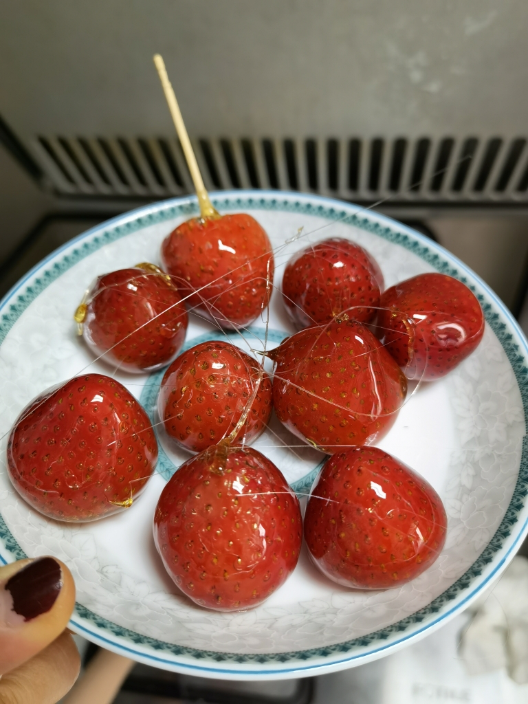 🍓冰糖草莓葫芦🍓的做法