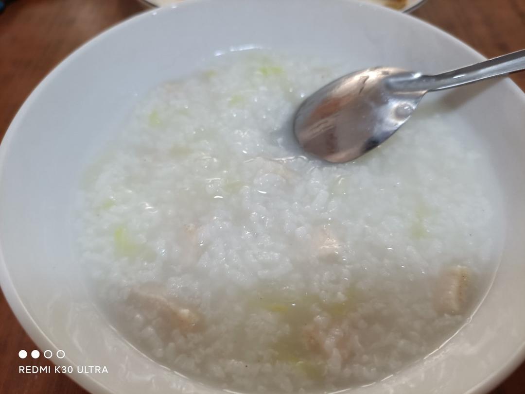 滑鸡粥