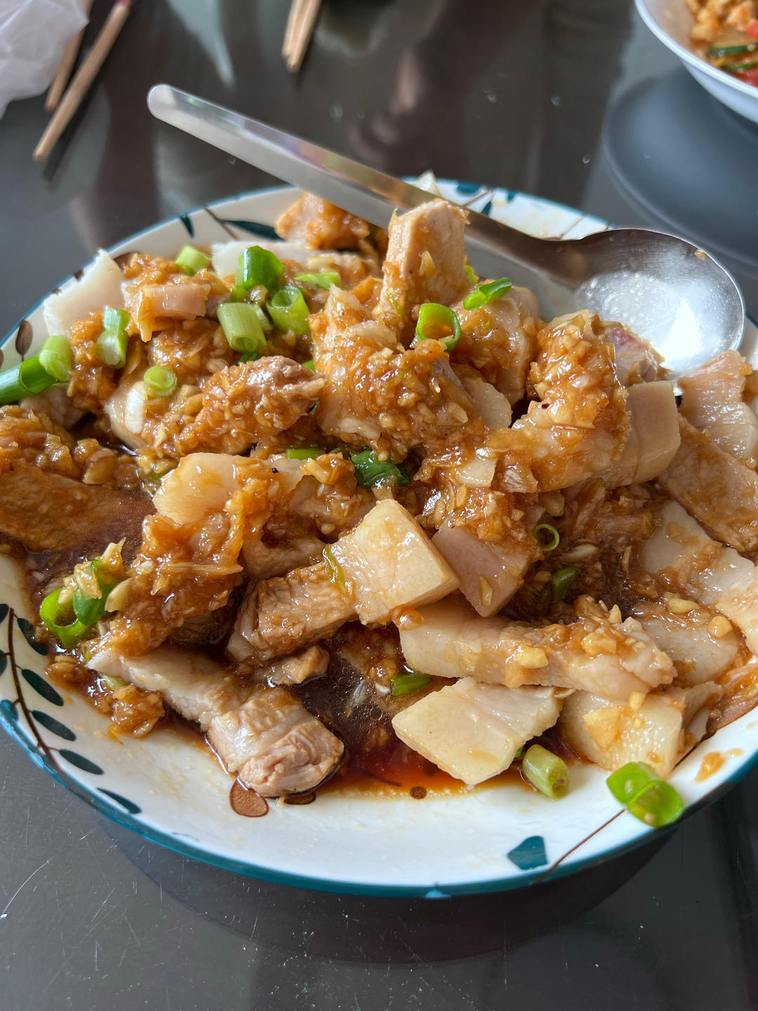 有时候，真的忍不住，搞一盘蒜泥白肉