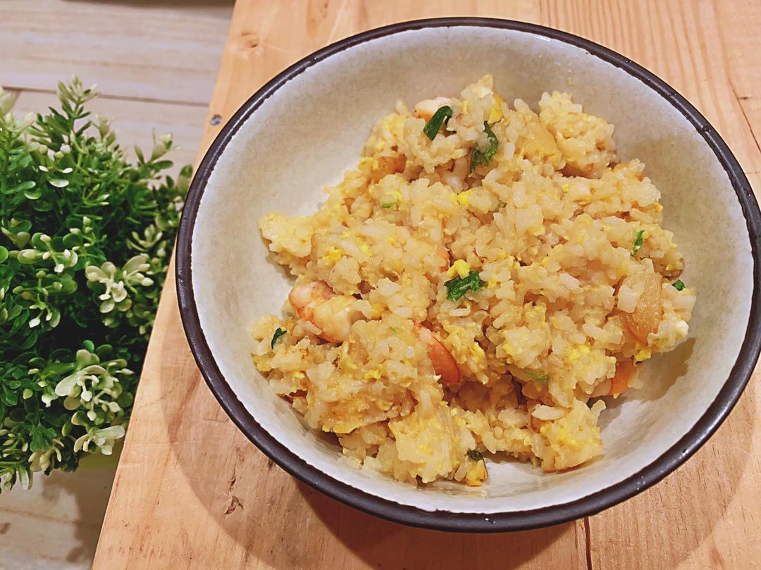 黄金虾仁炒饭