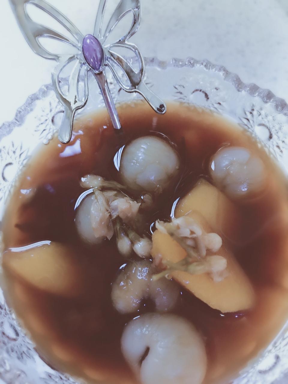 桃子红糖茉莉花甜汤水