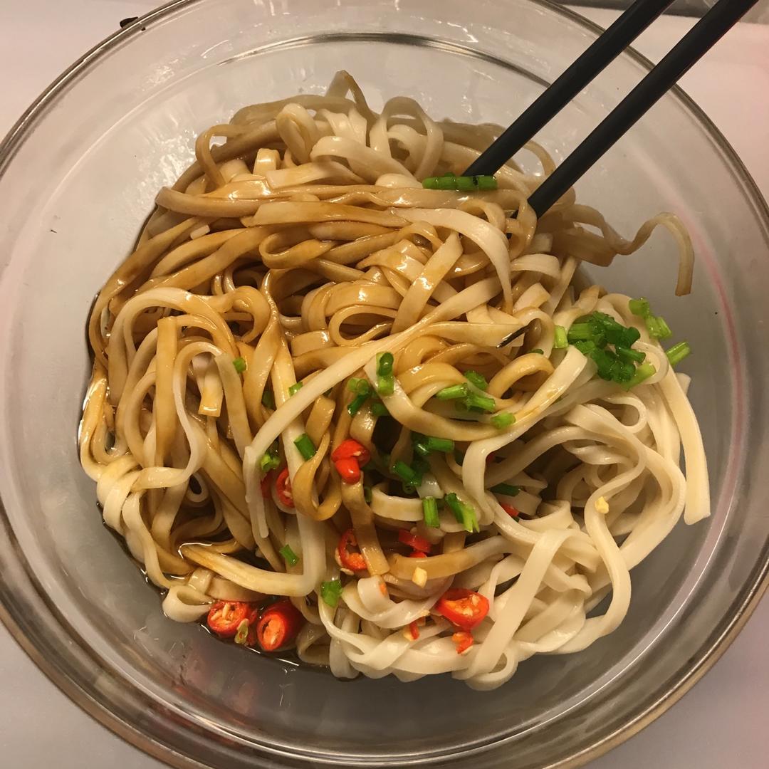不试后悔：详解最好吃的葱油面（葱油做法）