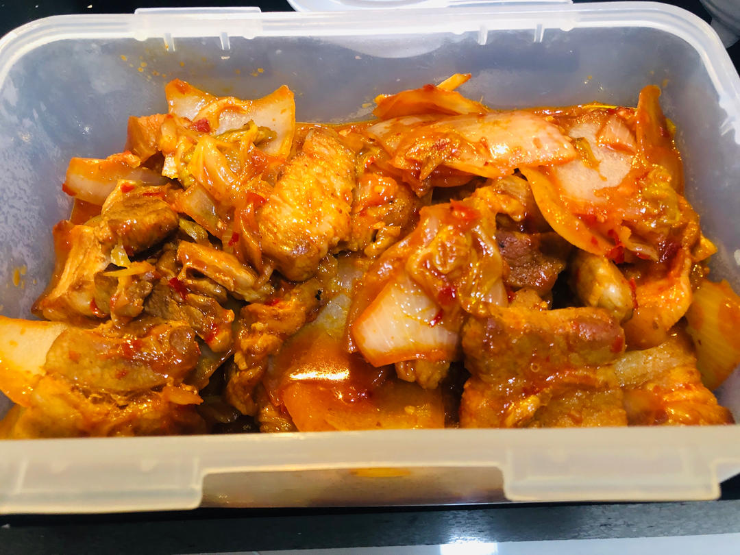 辣白菜炒五花肉