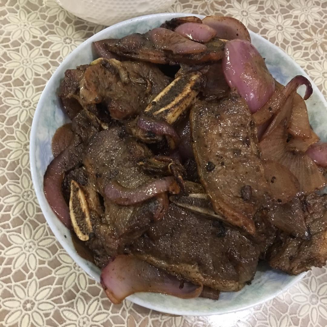 黑椒牛仔骨