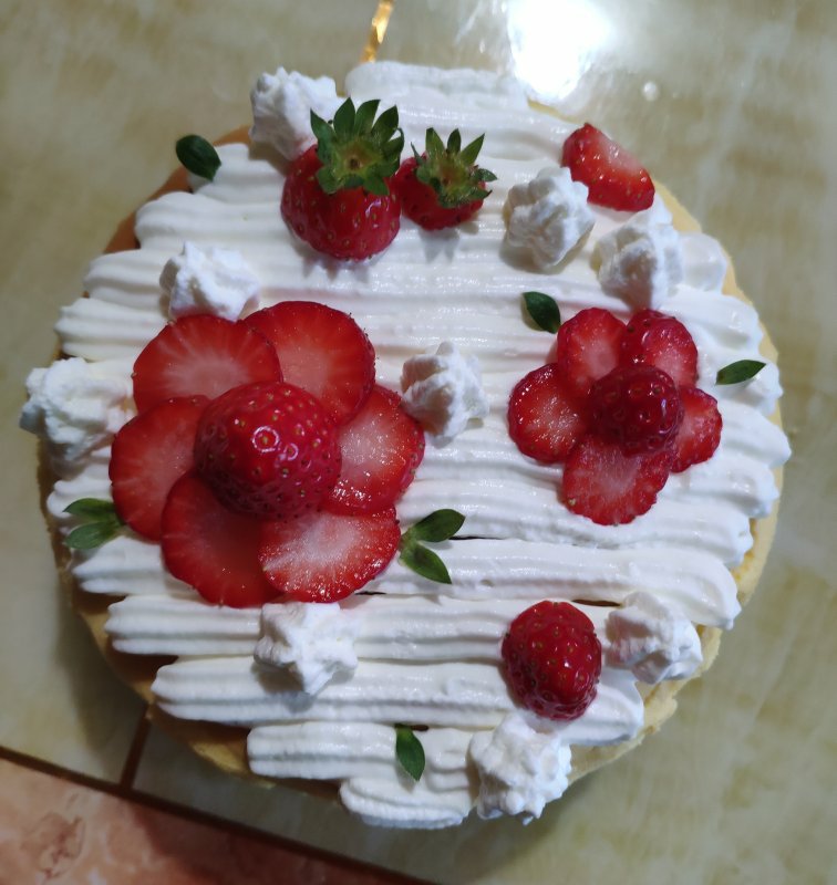 送你一朵小红花🌸｜草莓奶油蛋糕🍓果酱夹心